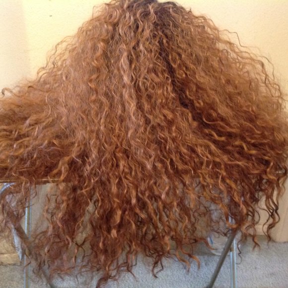 SIS Two-Tone Curly Long Wig With Side Part - Picture 4 of 11